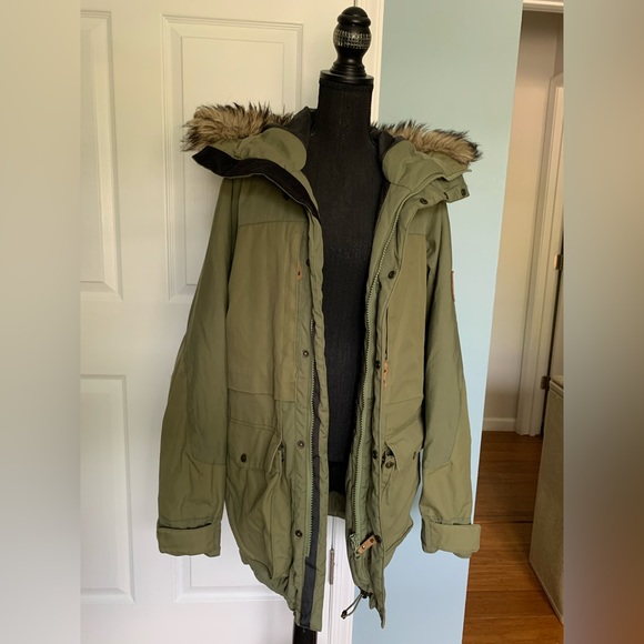 Fjallraven Barents medium men’s parka Olive Green - Picture 3 of 6